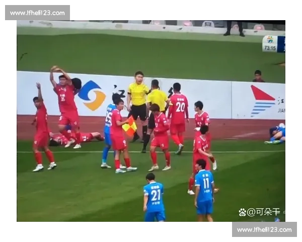 电视机前 神吹 破点球！盐城球迷这波操作太秀了